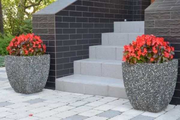 Designové betonové prvky ozvláštní každou zahradu
